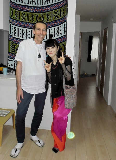 FUJISAWA - After the session with long time client (professional dancer) who is always uniquely and colorfully dressed